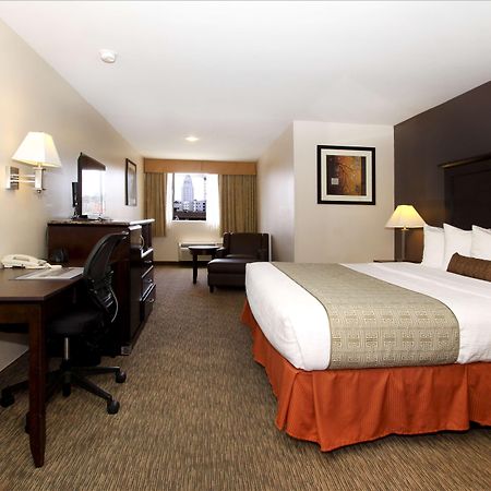 Best Western Plus Dragon Gate Inn Los Angeles Room photo